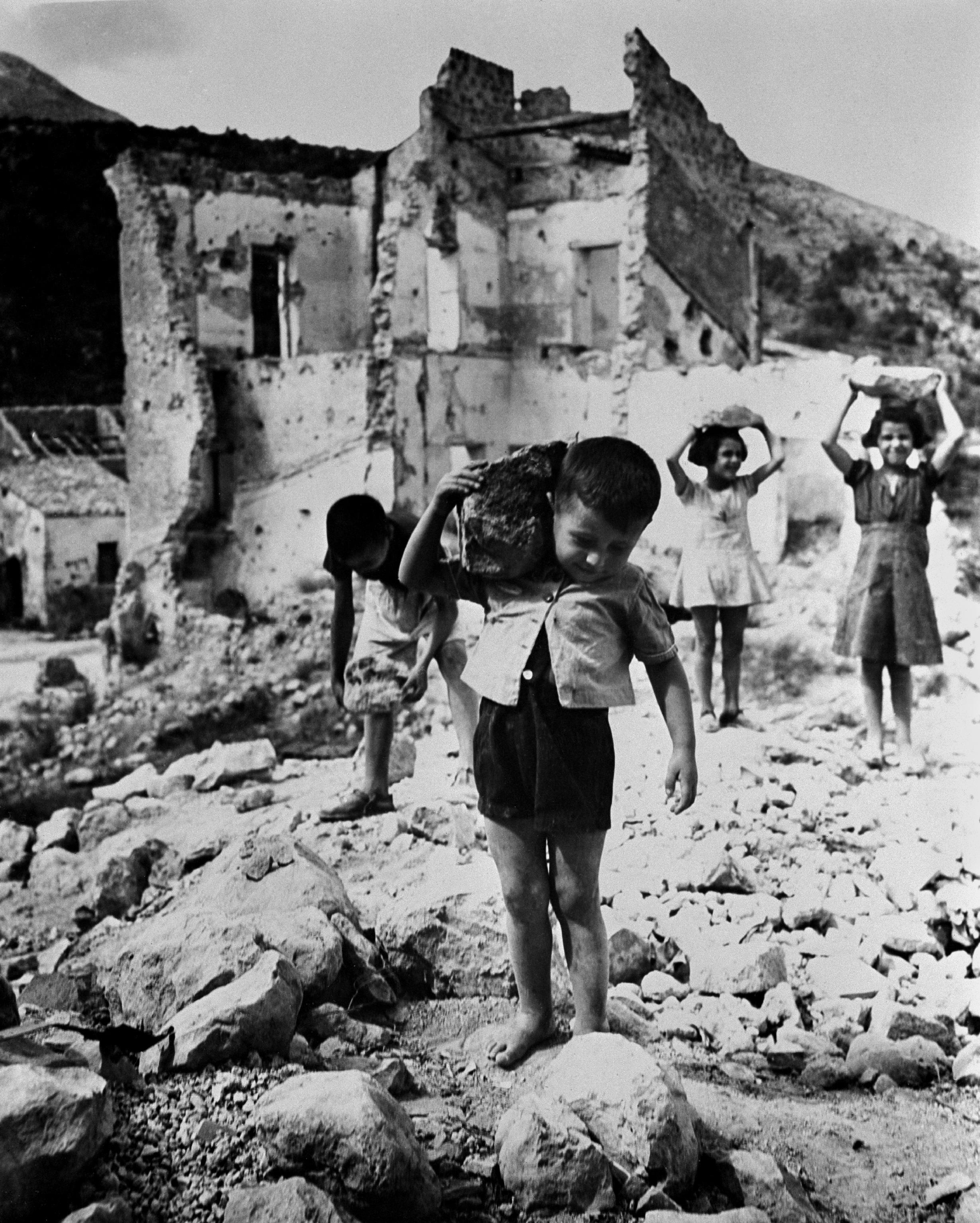 1946 - UNICEF Established - 1
