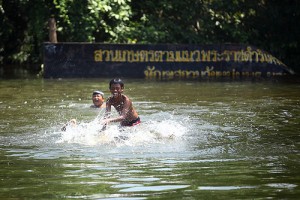 thai-floods_2102011_1