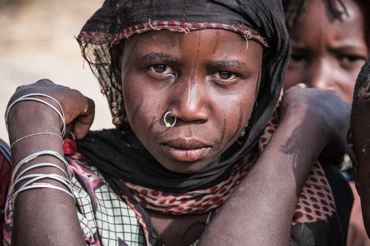 A girl displaced with her family by Boko Haram insurgents from their home on an island in Lake Chad, in Melea village, Lake Region, Chad, Wednesday 19 April 2017.

More than 25 million children between 6 and 15 years old, or 22 per cent of children in that age group, are missing out on school in conflict zones across 22 countries. In response to the education crisis in Chad, UNICEF has since the start of 2017 provided school supplies to more than 58,000 students, distributed teaching materials to more than 760 teachers, and built 151 classrooms, 101 temporary learning spaces, 52 latrines and 7 sports fields. UNICEF Chad also supported the salaries of 327 teachers for the 2016-2017 school year.

To help drive an increased understanding of the challenges children affected and uprooted by conflict face in accessing school, UNICEF advocate Muzoon Almellehan, a 19-year-old Syrian refugee and education activist, travelled to Chad, a country where nearly three times as many girls as boys of primary-age in conflict areas are missing out on education.