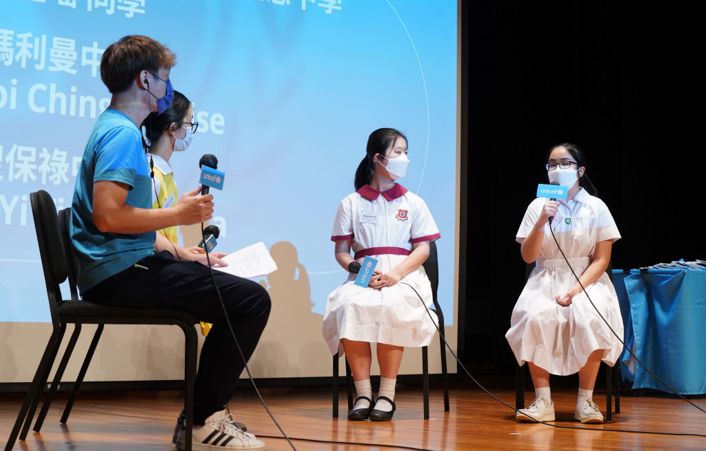 Three of the awardees of ‘Most Active Contribution Award’ sharing their experience in participating SDGs eLearn Award Scheme ©UNICEF HK/2022